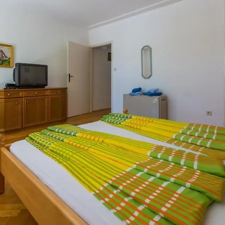 Ferienhaus Fuer 5 Personen Ca 65 Qm In Crikvenica, Kvarner Bucht Und Umgebung * Crikvenica